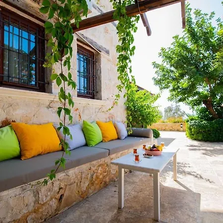 Marsilya Is Stone House For 8 People With A Magnificent Sea View In Kalkan Kas