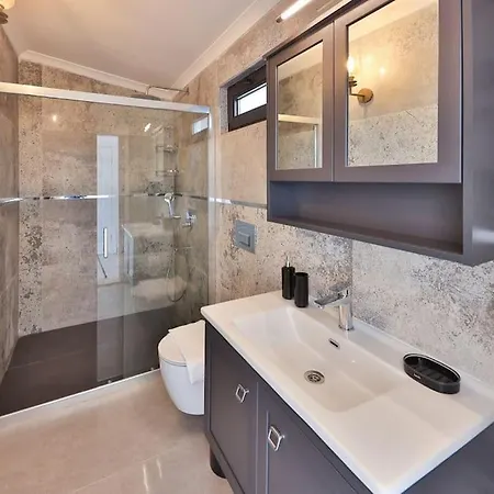 Marsilya Is Stone House For 8 People With A Magnificent Sea View In Kalkan فيلة