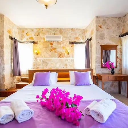 Marsilya Is Stone House For 8 People With A Magnificent Sea View In Kalkan Kas